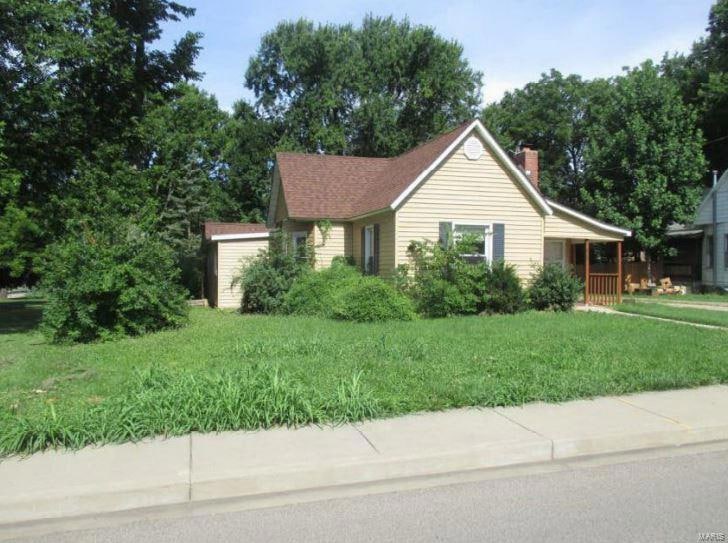 609 Perrine Rd, Farmington, MO 63640 - photo 1