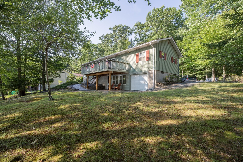 37 E Shore Dr, Hawley, PA 18428 - photo 1