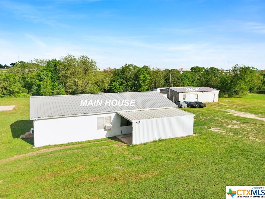 204 Grider St, Bruceville, TX 76630 - photo 1