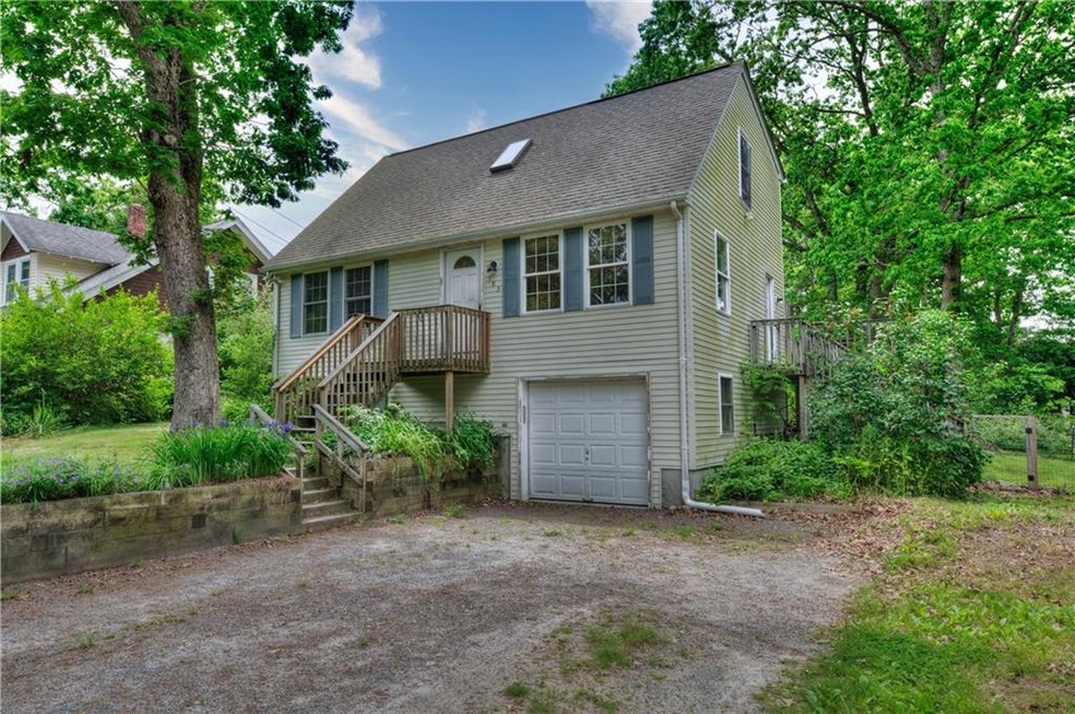 183 Hunt Ave, Wakefield, RI 02879 - photo 1