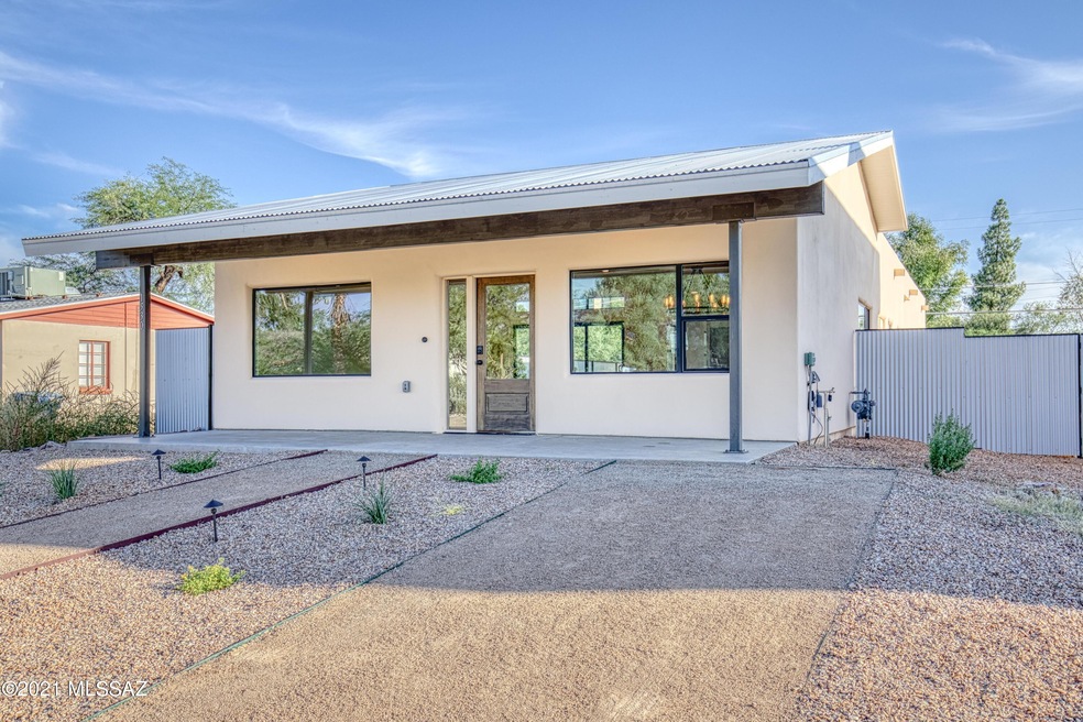 1530 E Waverly-1