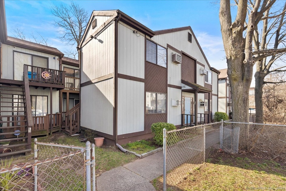 215 Union Ave unit B4, West Haven, CT 06516 - photo 1