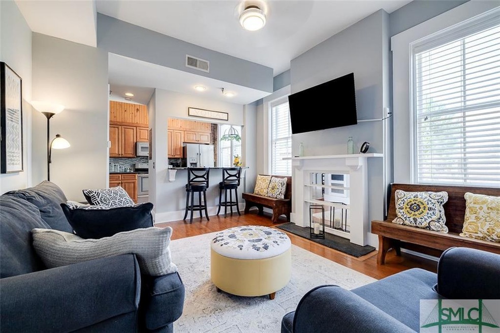 125 E. Broad, Unit 2E