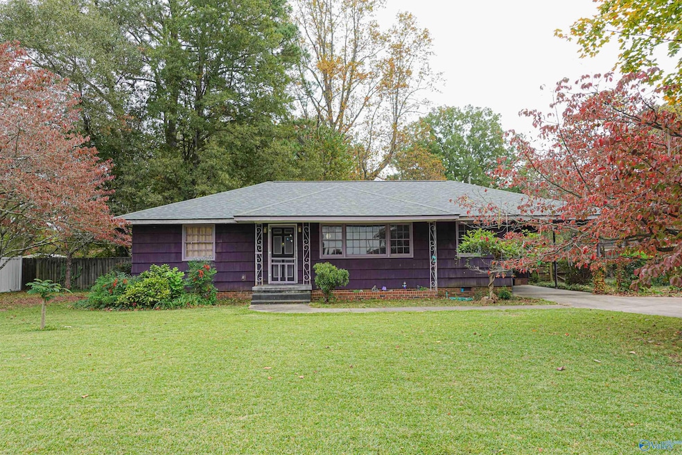 1626 Danville Rd SW, Decatur, AL 35601 - photo 1