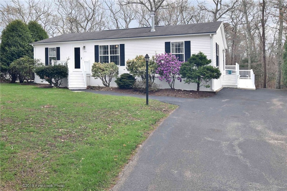 395 Leisure Dr, Wakefield, RI 02879 - photo 1