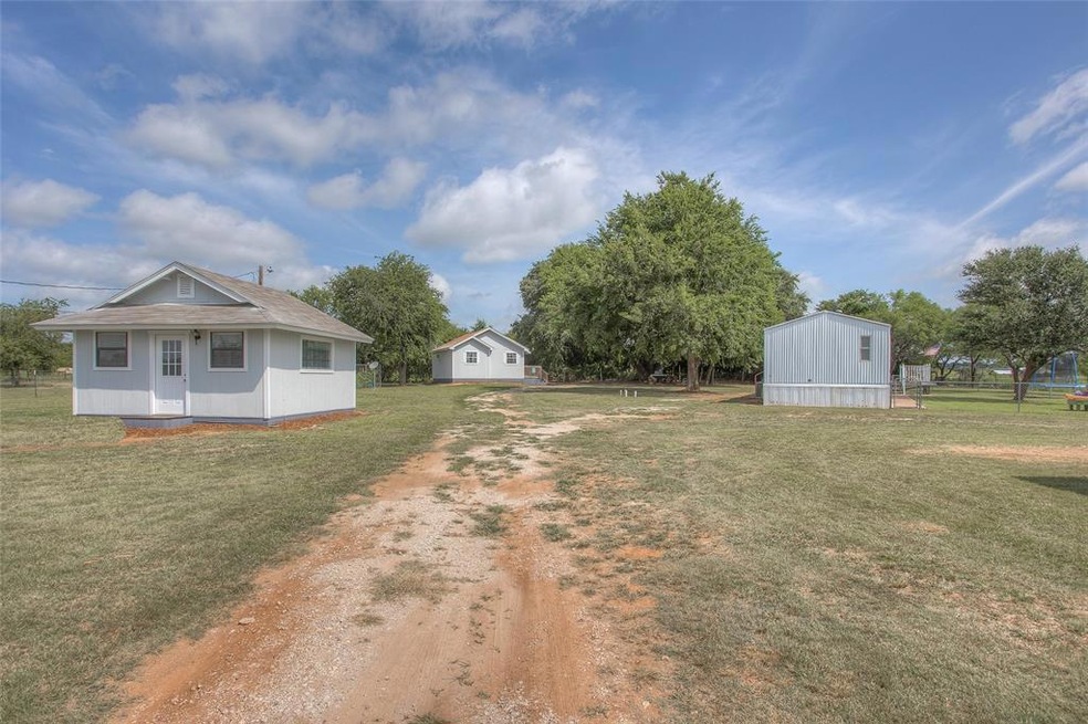 184 Mesquite Trail, Weatherford, TX 76087 - photo 1