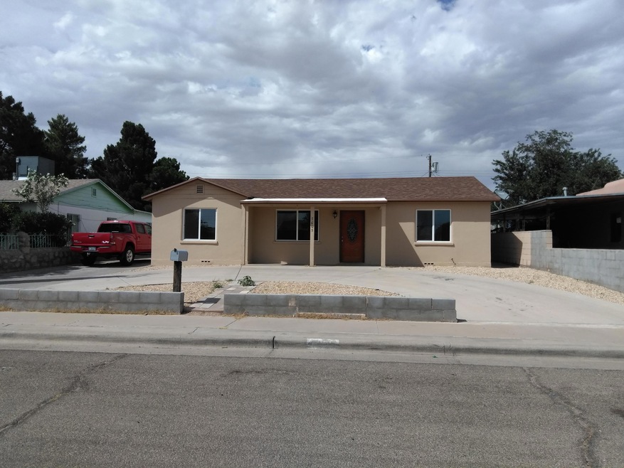 7605 Taxco Dr, El Paso, TX 79915 - photo 1