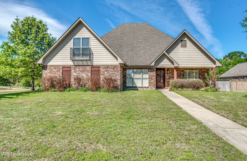 Welcome home to 117 Windward Way