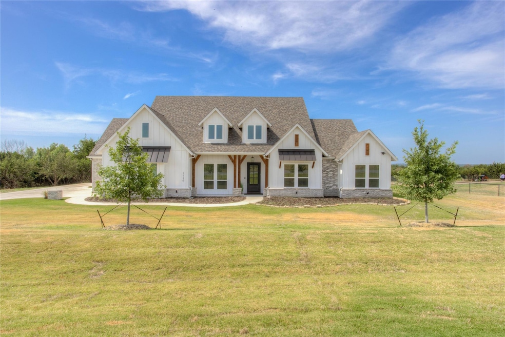 1120 Stagecoach Ranch Dr, Weatherford, TX 76085 - photo 1