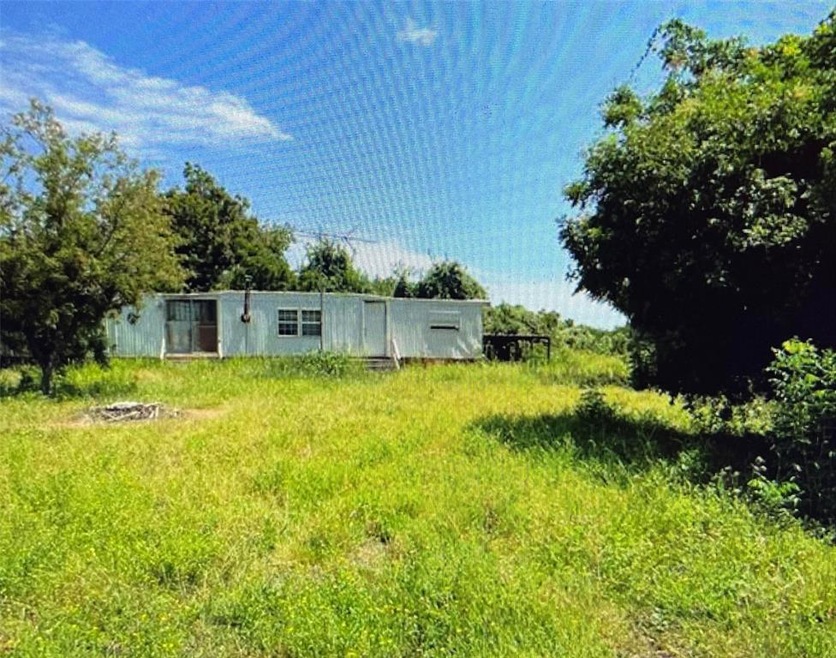 146 Pawnee Trail, Horseshoe Bend, TX 76087 - photo 1