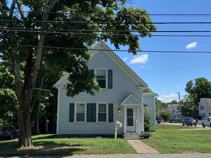 303 Market St, Rockland, MA 02370 - photo 1