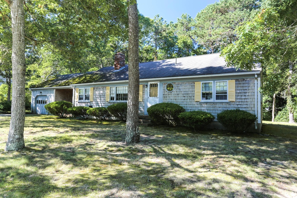 9 Cottonwood St, Yarmouth Port, MA 02675 - photo 1