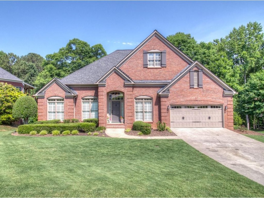 Stunning 3 side brick, 7 bedroom/5.5 bath home loc