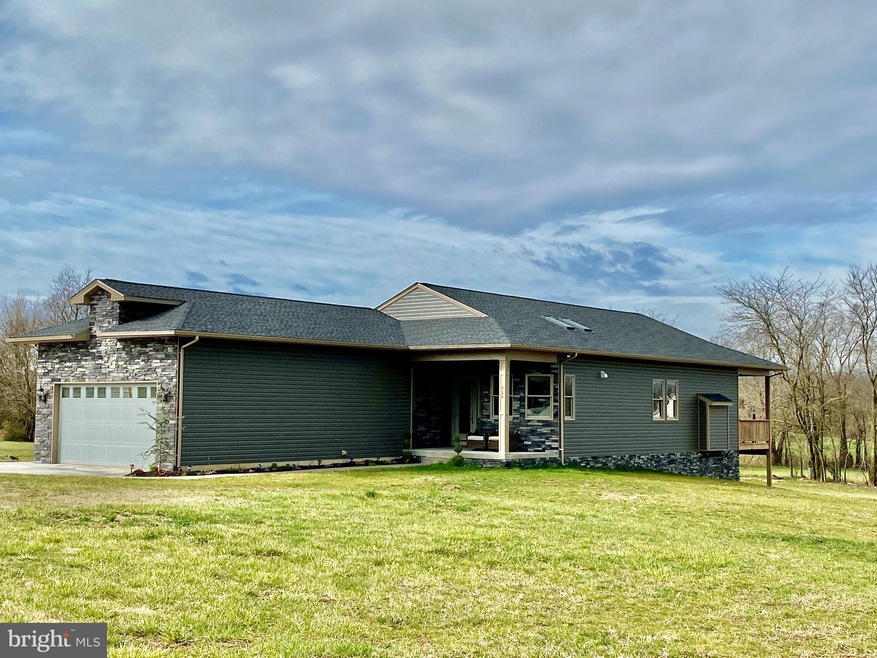 222 Keystone Ln, Berryville, VA 22611 - photo 1