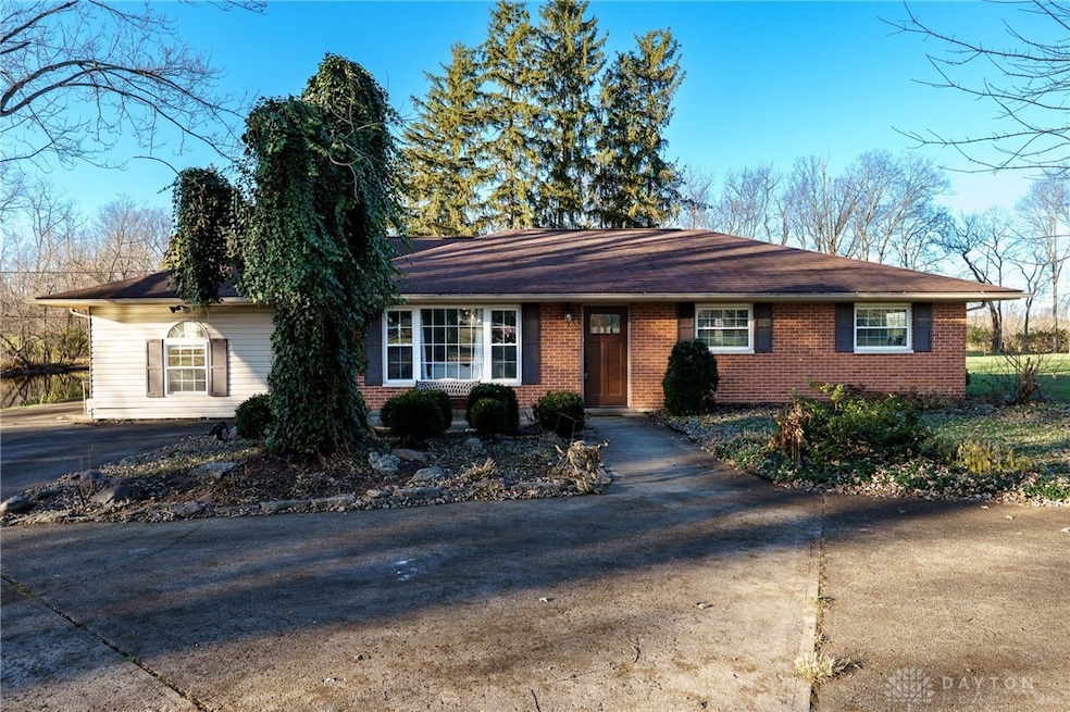 2830 Gerhardt Cir, Spring Valley, OH 45370 - photo 1