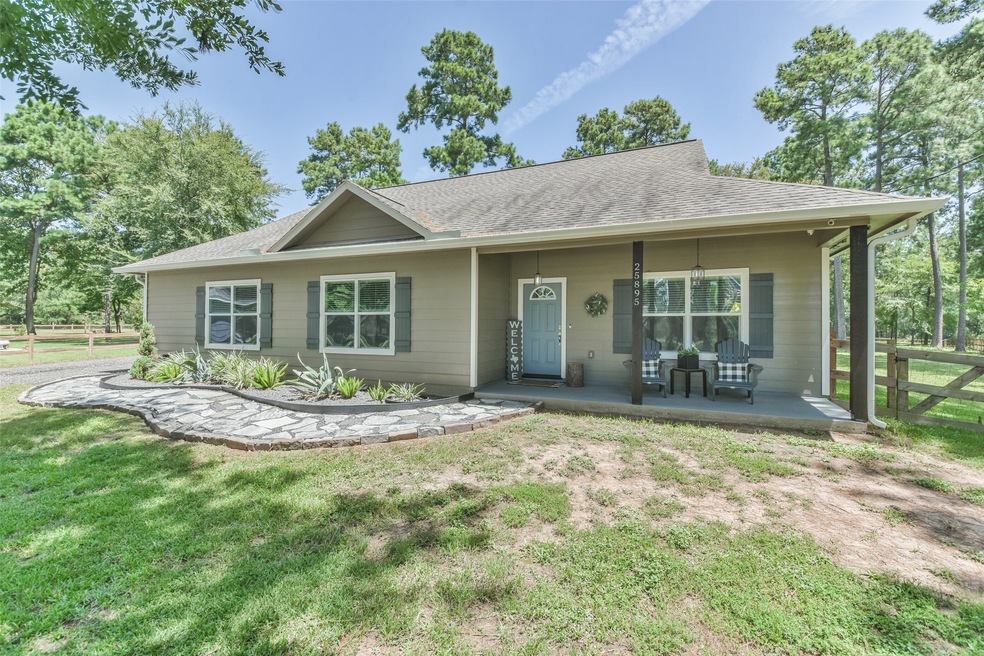25895 E Lake View Ct, Hockley, TX 77447 - photo 1
