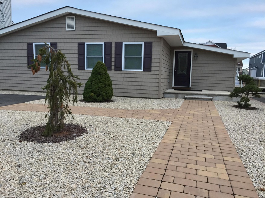 11 Neptune Rd, Toms River, NJ 08753 - photo 1