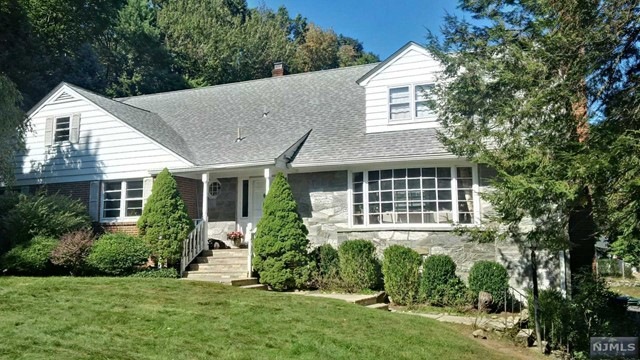 15 Christopher Place, Saddle River, NJ 07458 - photo 1