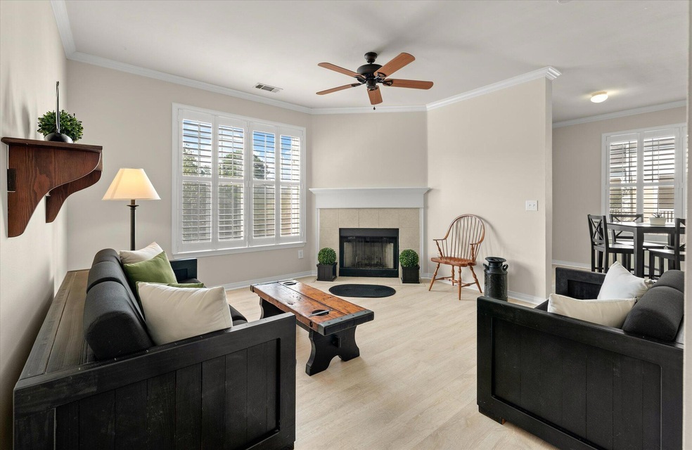 19-130 River Landing_3309-10