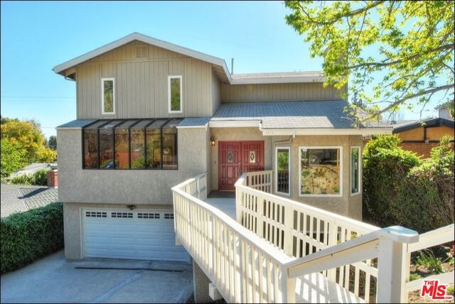 5274 Campo Rd, Woodland Hills, CA 91364 - photo 1