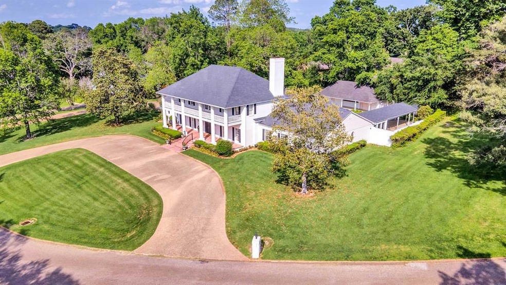 2800 Woodlake Dr, Tyler, TX 75701 - photo 1