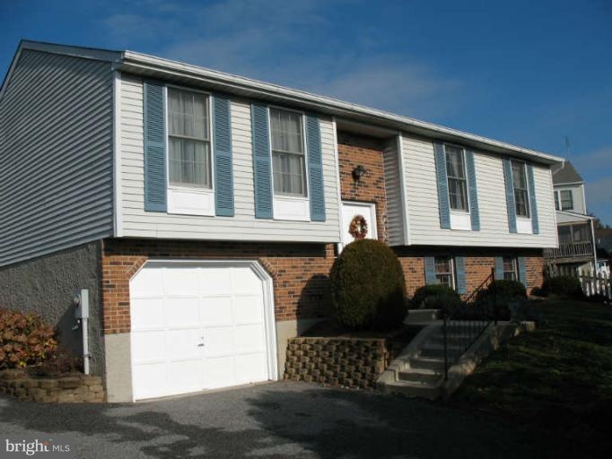 9066 Waltham Woods Rd, Parkville, MD 21234 - photo 1