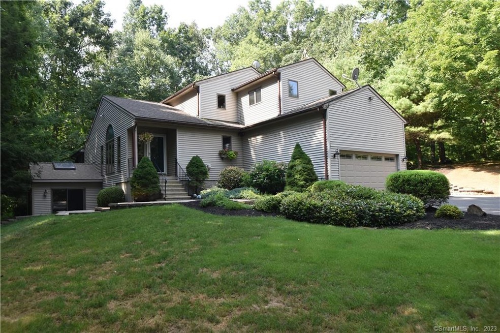 27 Round Hill Rd, Coventry, CT 06238 - photo 1