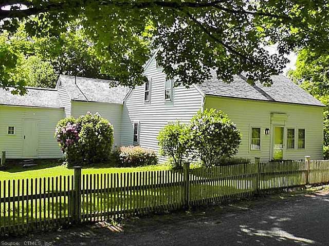 656 Weekeepeemee Rd, Woodbury, CT 06798 - photo 1