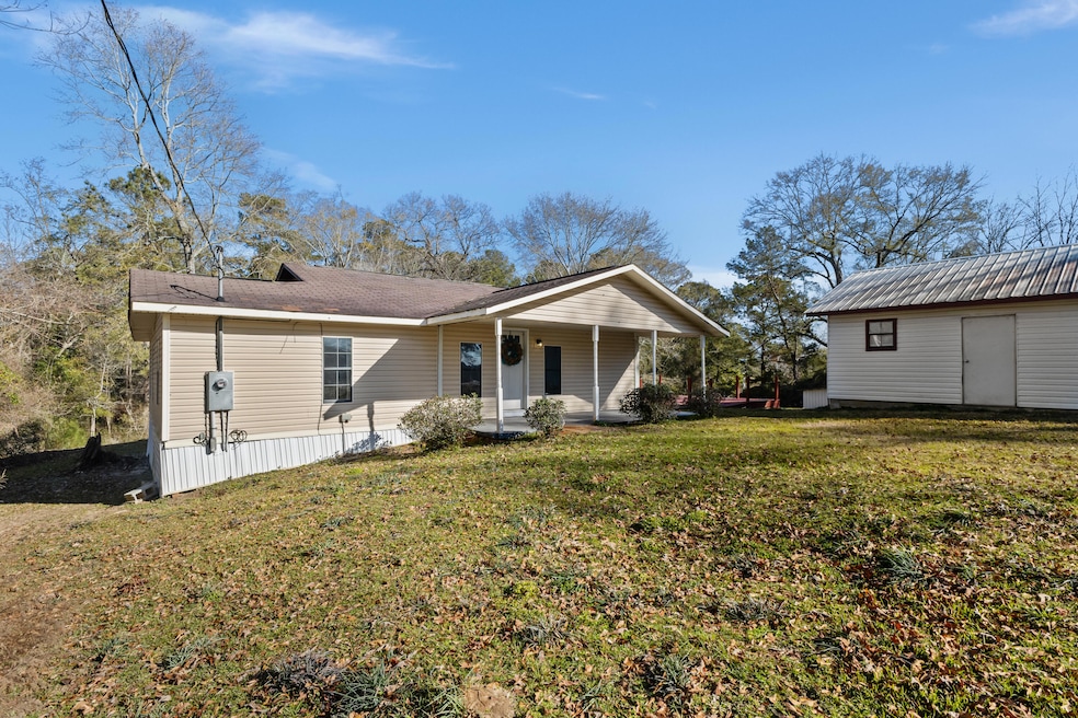 9 Dearman Rd, Collins, MS 39428 - photo 1