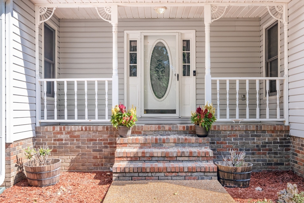 1208 Hartsfield Dr, Columbia, TN 38401 - photo 1