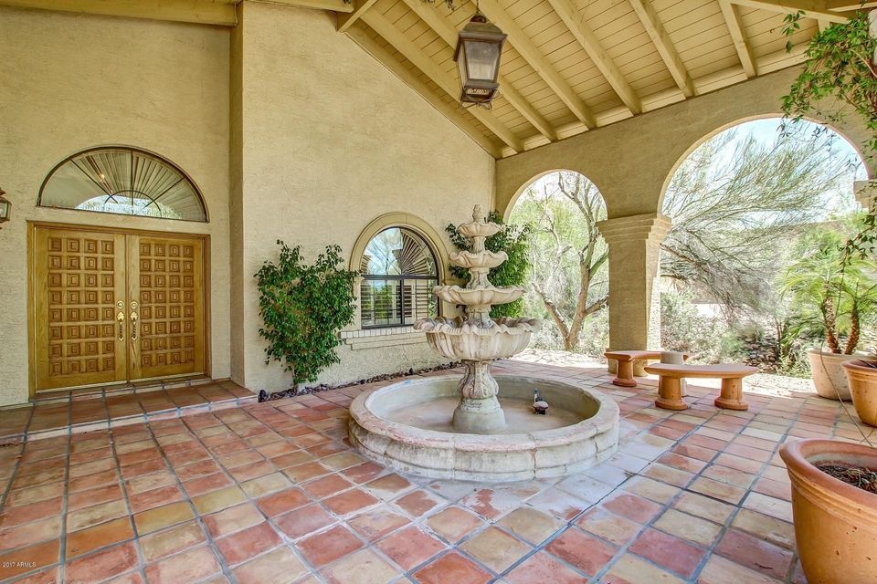 Courtyard entrance with fountain