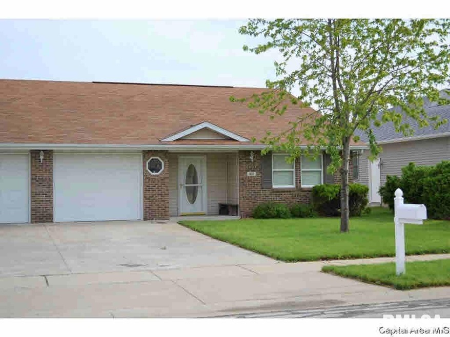416 James Creek Ln, Jacksonville, IL 62650 - photo 1