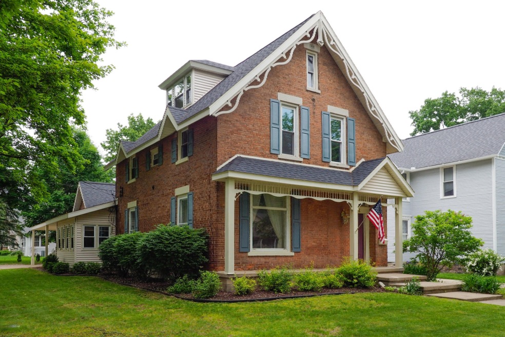 524 W Mansion St-101