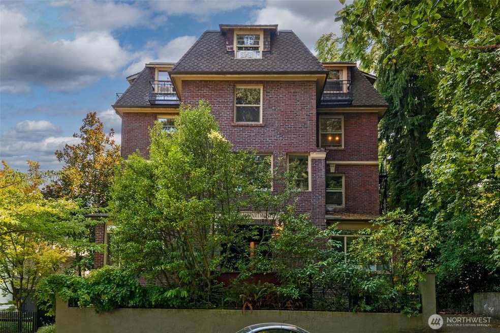 1425 E Prospect St unit 1-10, Seattle, WA 98112 - photo 1