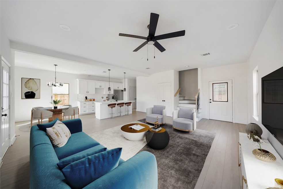 1530 Esther Dr, Houston, TX 77088 - photo 1