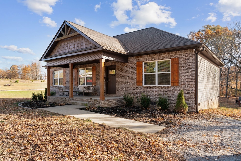 634 S Tunnel Rd, Gallatin, TN 37066 - photo 1