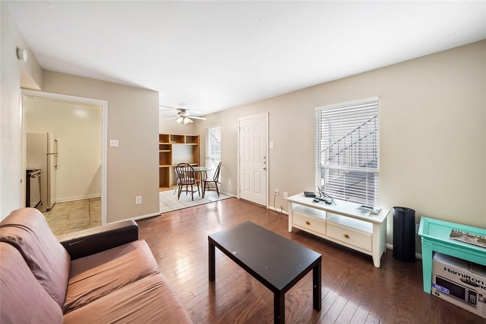 1710 Indiana St unit 7, Houston, TX 77006 - photo 1