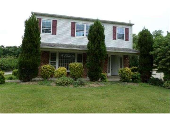 734 Windsor Place, Wallingford, PA 19086 - photo 1