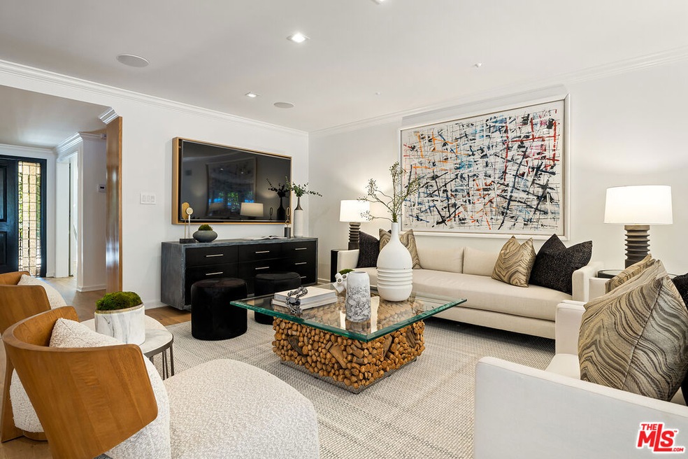 1124 Laurel Way, Beverly Hills, CA 90210 - photo 1