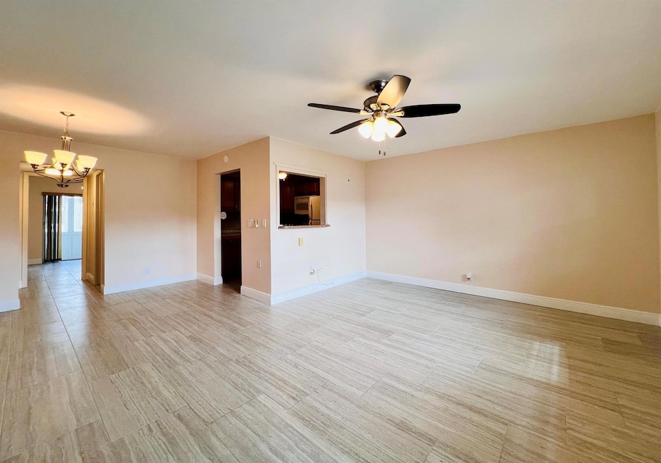 50 Coventry C unit 50, West Palm Beach, FL 33417 - photo 1