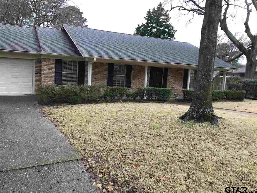 501 501 Winchester, Tyler, TX 75701 - photo 1