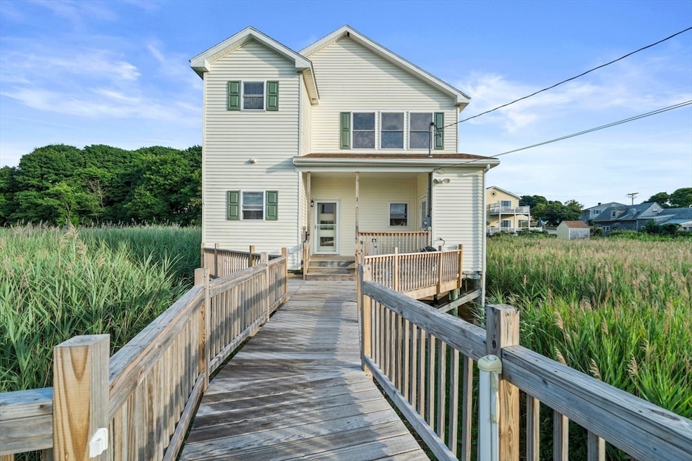 18 Bayview St, Hull, MA 02045 - photo 1