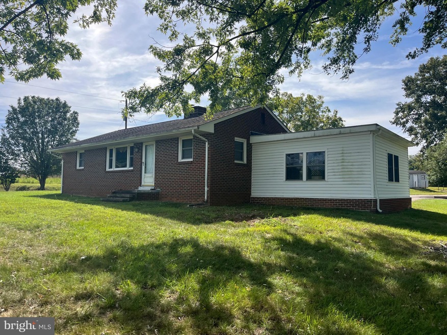 33358 Constitution Hwy, Locust Grove, VA 22508 - photo 1