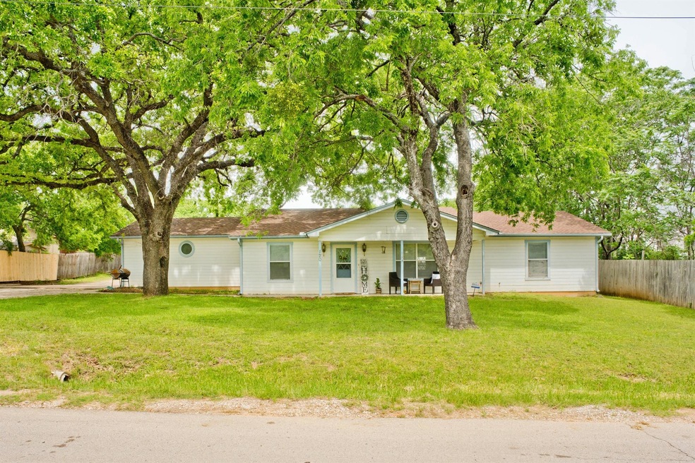 120 Avondale Ave, Azle, TX 76020 - photo 1