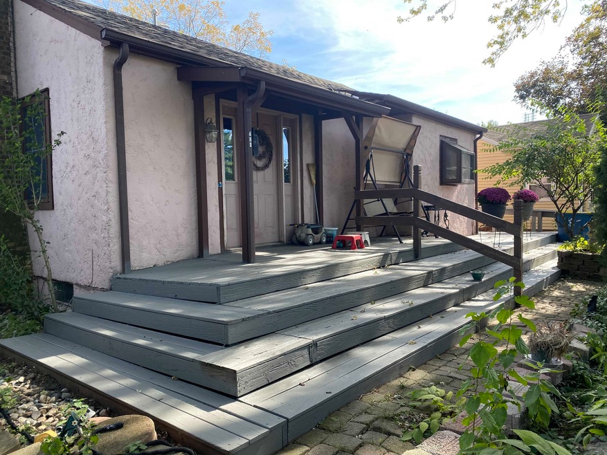 704 Phillip St, Auburn, IN 46706 - photo 1