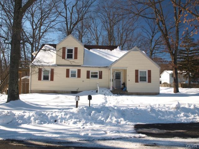 106 Jefferson St, Wind Gap, PA 18091 - photo 1