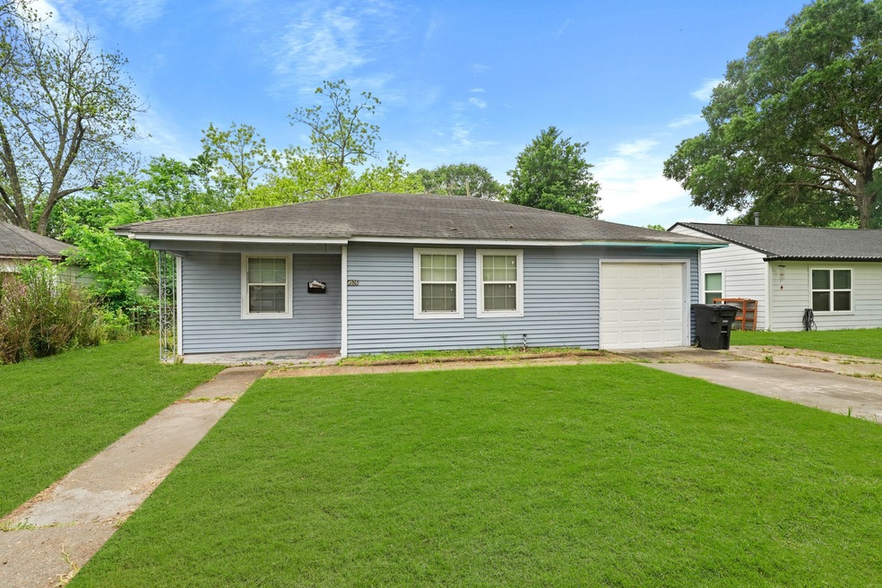 4926 Hull St, Houston, TX 77021 - photo 1