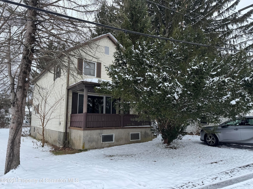 1150 Franklin St, Old Forge, PA 18518 - photo 1