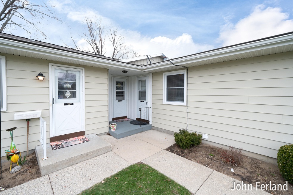 5109 Southglow ct Se, Kentwood, MI 49508