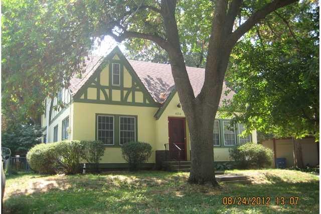 4314 Sheridan Ave, Des Moines, IA 50310 - photo 1